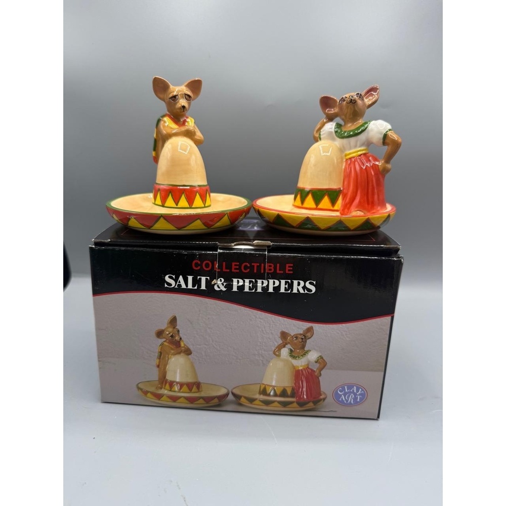 Clay‎ Art Ceramic Salt & Pepper Shakers Chihuahua Sombrero New In Box Fiesta